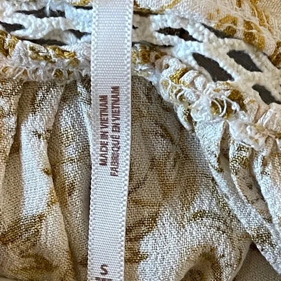 Free People Talk About It Tunic Ivory Gold Boho Floral Tiered Flowy Petite Small - Picture 7 of 7